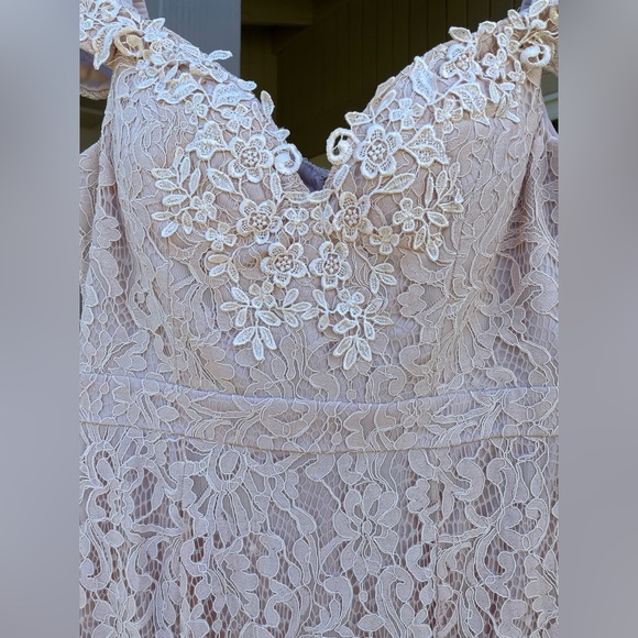 Maniju Formal Dress size Large in Blush pink - Picture 3 of 11